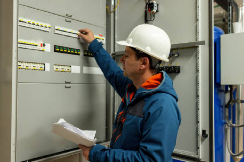 Manutenção de Centro de Medição de Energia Próximo ao Metrô Armênia - Centro de Medição São Paulo